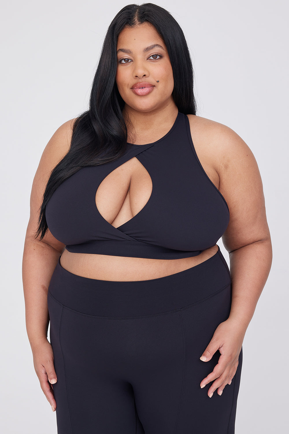 DAYFLEX CUT OUT CENTRE BRA - SHADOW BLACK